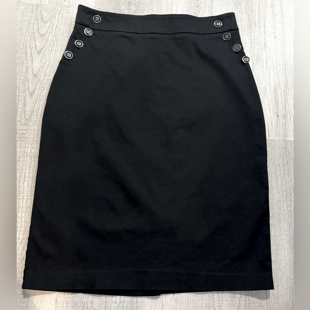 New York & Co. 7th Ave Design Button Detail Back Split Pencil Skirt. Size 10P.